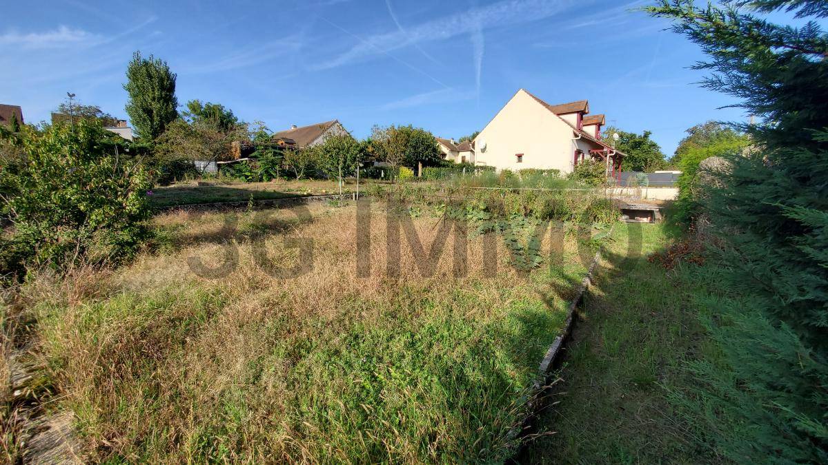Terrain seul à Étampes en Essonne (91) de 689 m² à vendre au prix de 99900€ - 3