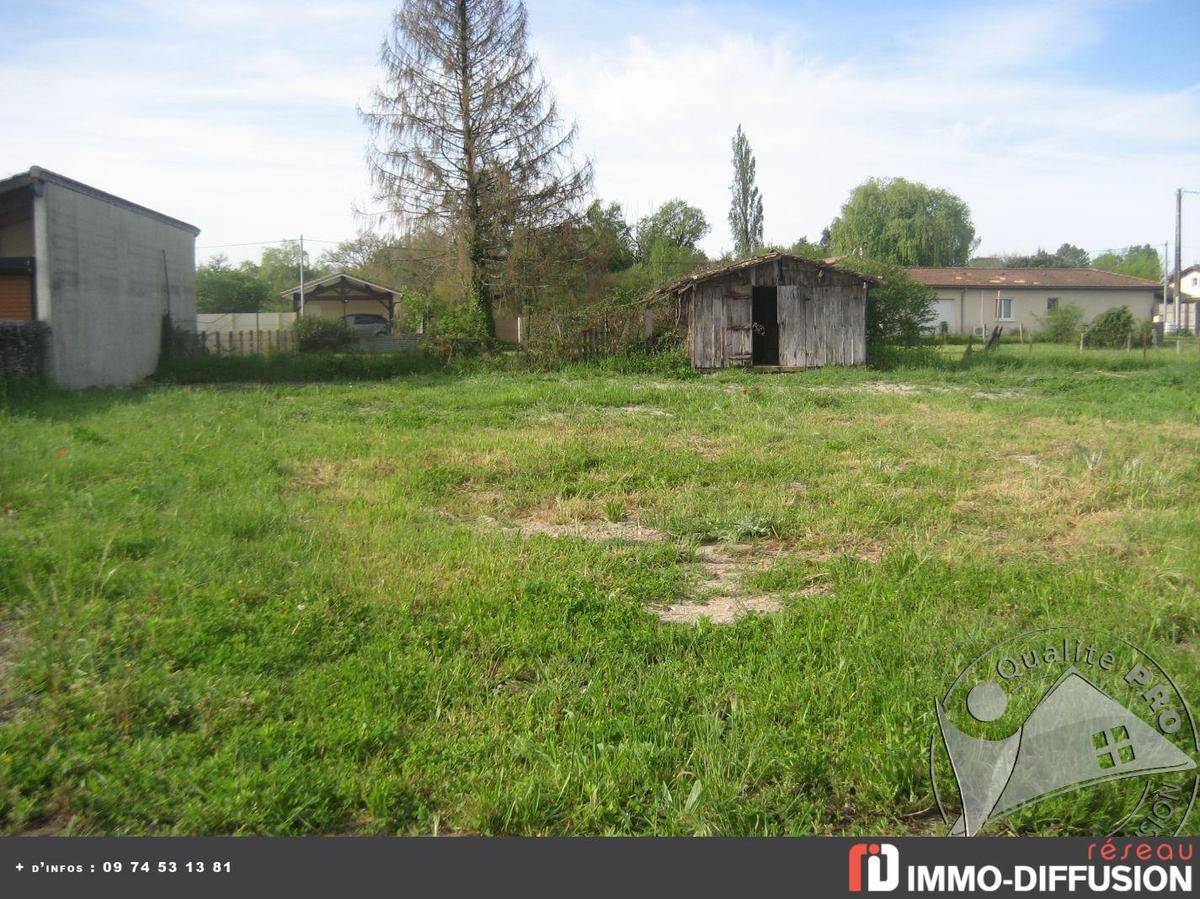 Terrain seul à Villandraut en Gironde (33) de 702 m² à vendre au prix de 76000€ - 3