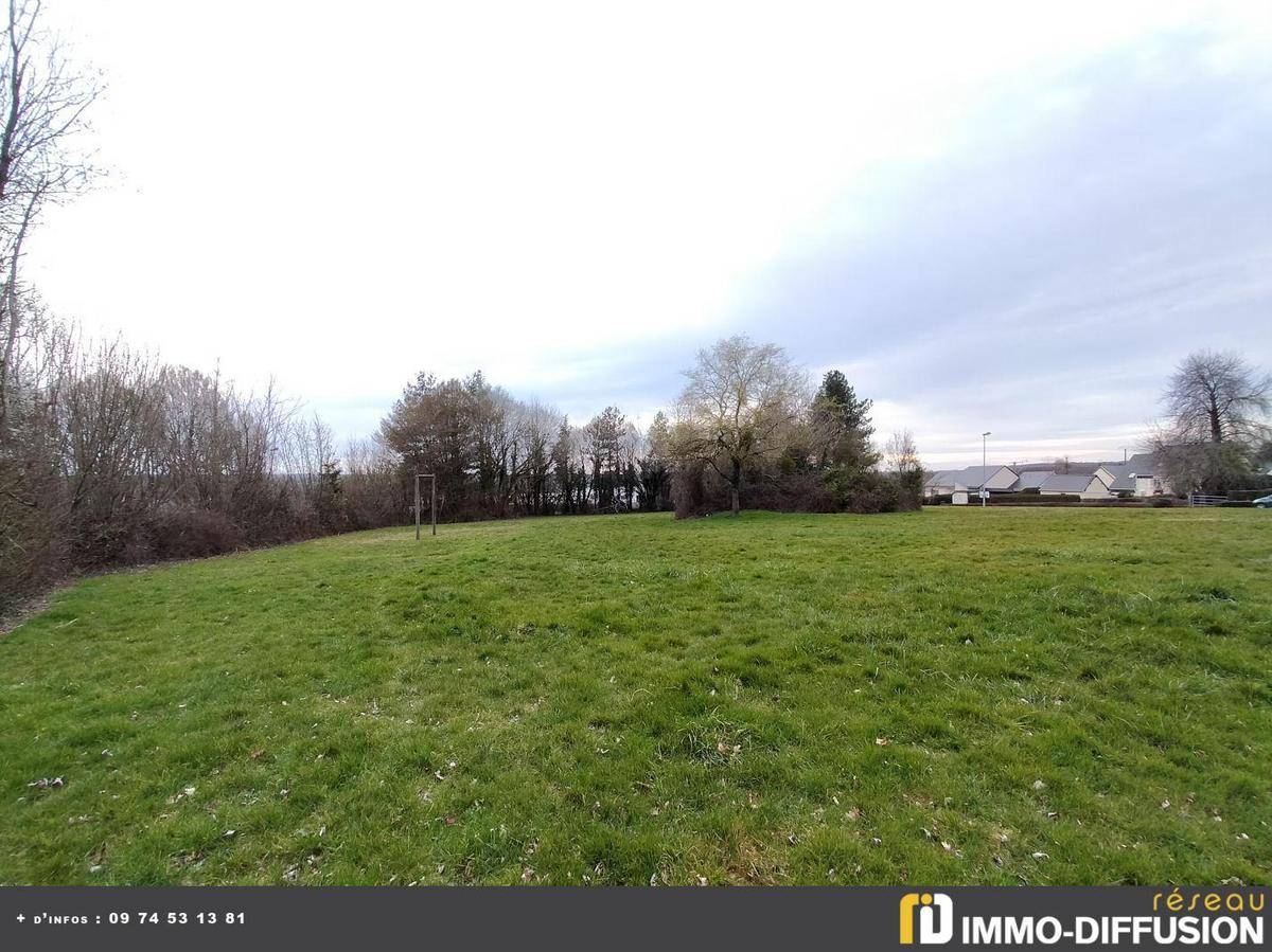 Terrain seul à Villaines-la-Juhel en Mayenne (53) de 4000 m² à vendre au prix de 65000€ - 1