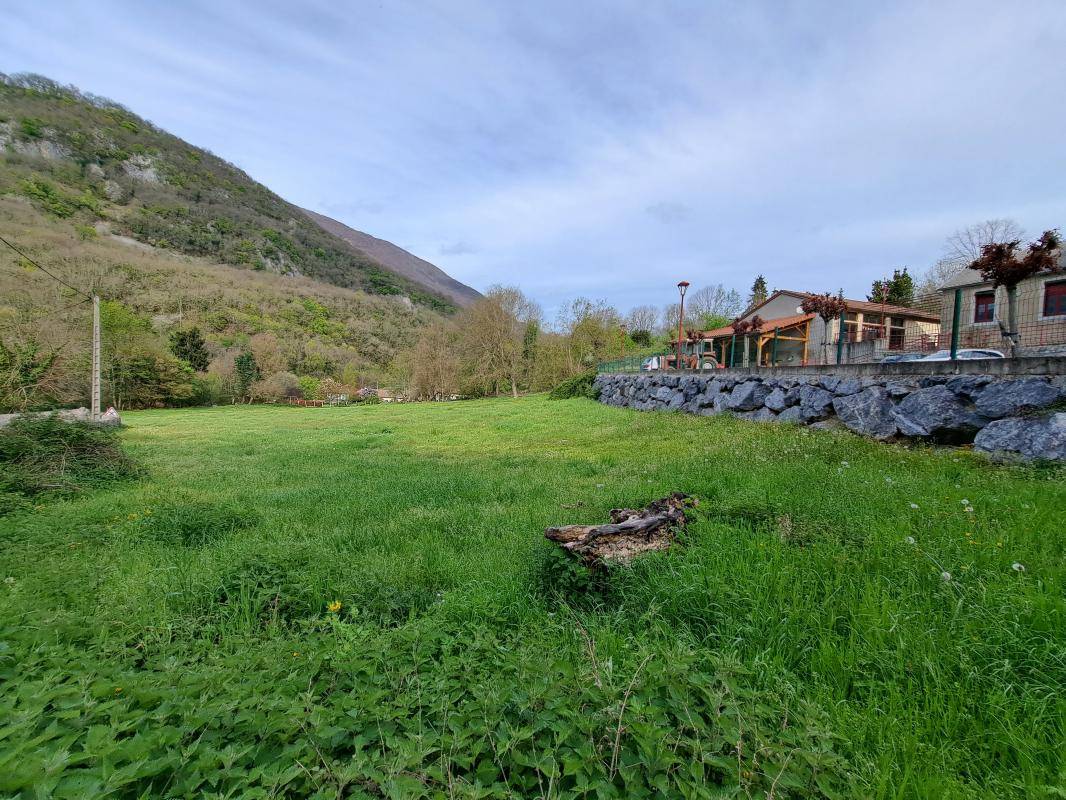 Terrain seul à Troubat en Hautes-Pyrénées (65) de 1927 m² à vendre au prix de 30000€ - 1