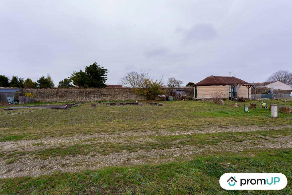 Terrain seul à Bernay-Saint-Martin en Charente-Maritime (17) de 566 m² à vendre au prix de 38000€ - 2