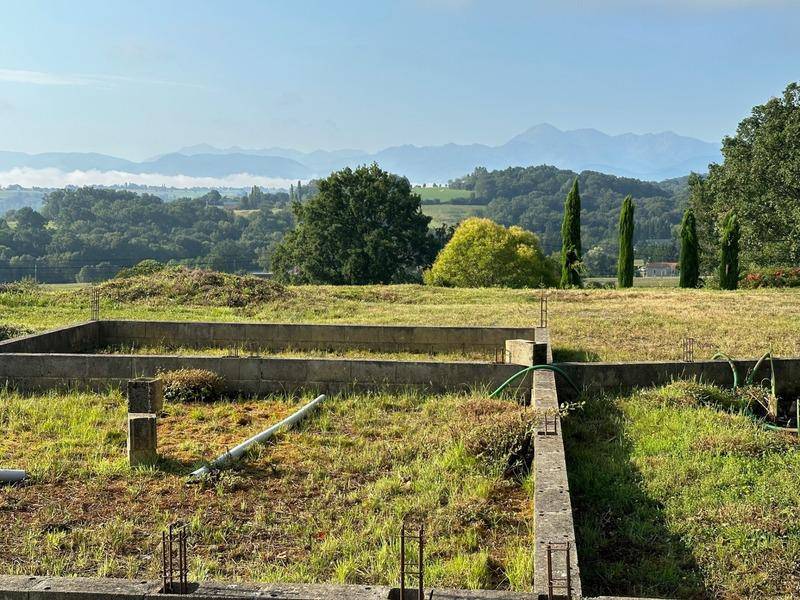 Terrain seul à Tarbes en Hautes-Pyrénées (65) de 2945 m² à vendre au prix de 163934€ - 2