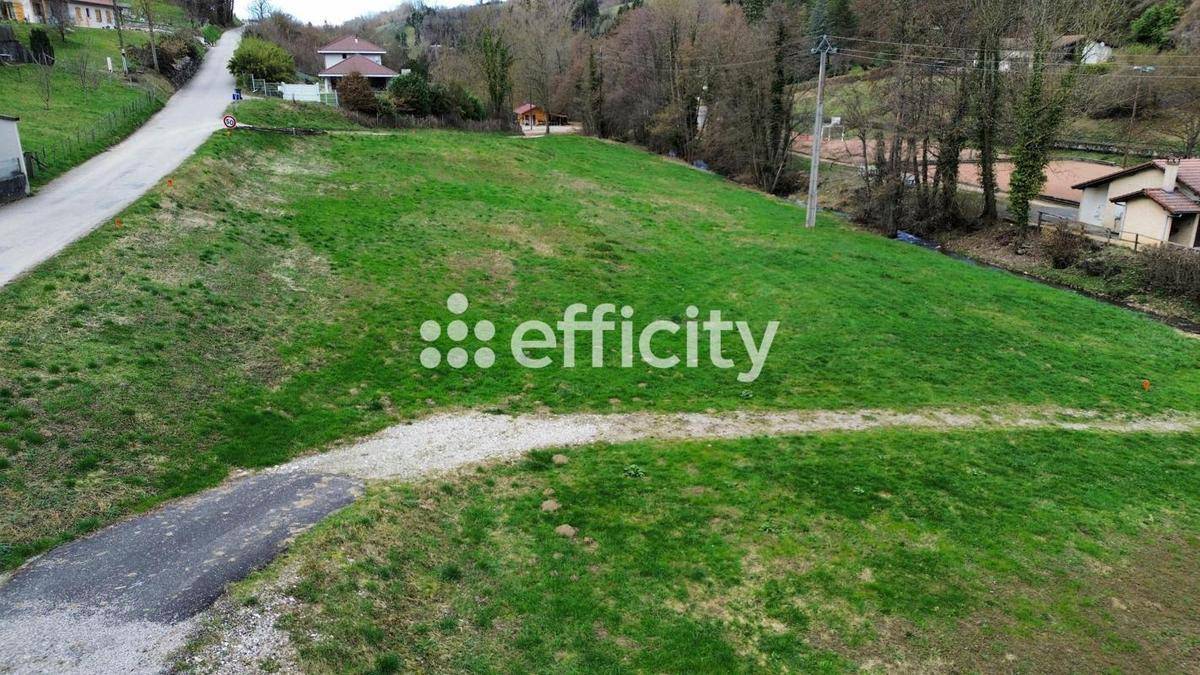 Terrain seul à Saint-Étienne-de-Saint-Geoirs en Isère (38) de 622 m² à vendre au prix de 61578€ - 3