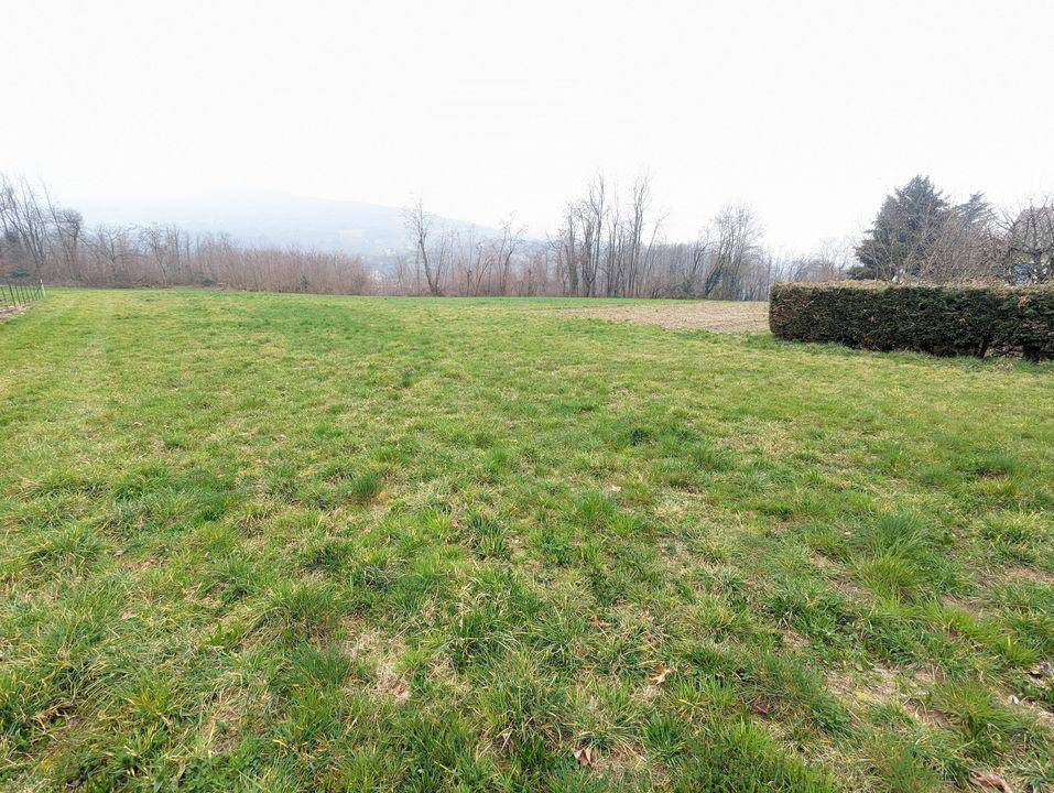Terrain seul à La Ravoire en Savoie (73) de 1039 m² à vendre au prix de 240000€ - 1