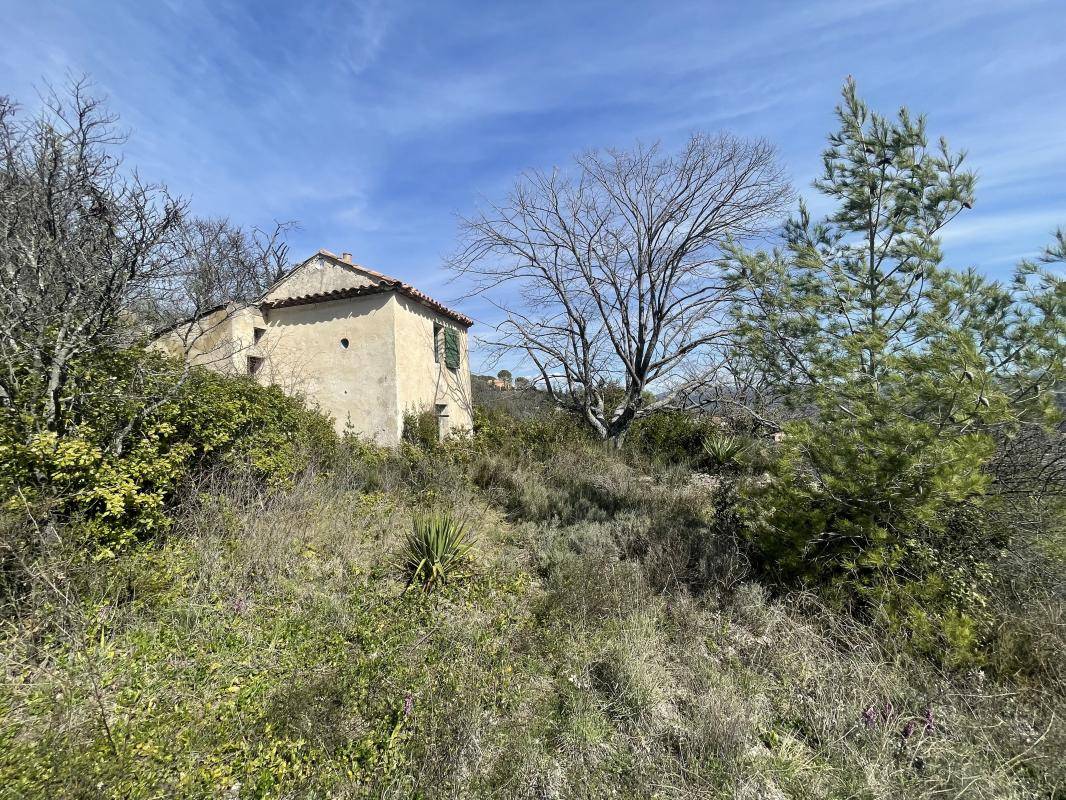 Terrain seul à Apt en Vaucluse (84) de 7932 m² à vendre au prix de 367500€ - 4