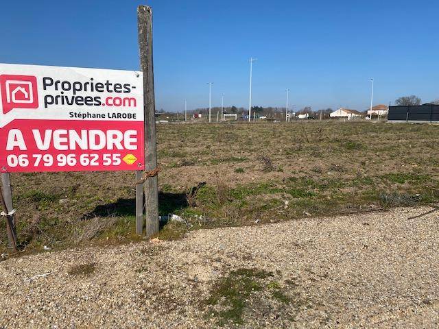 Terrain seul à Avermes en Allier (03) de 908 m² à vendre au prix de 65590€ - 1