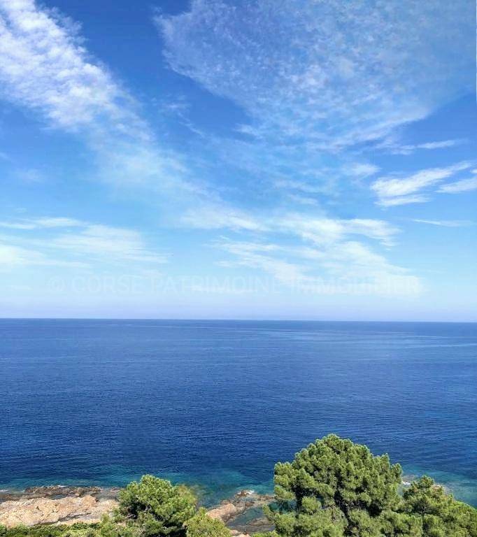 Terrain seul à Sari-Solenzara en Corse-du-Sud (2A) de 10800 m² à vendre au prix de 1060000€