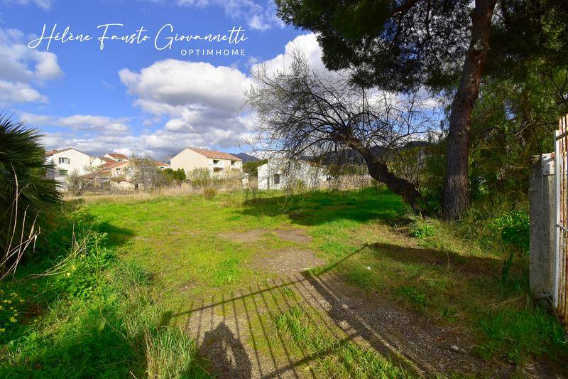 Terrain seul à Saint-Florent en Haute-Corse (2B) de 1180 m² à vendre au prix de 569000€ - 2