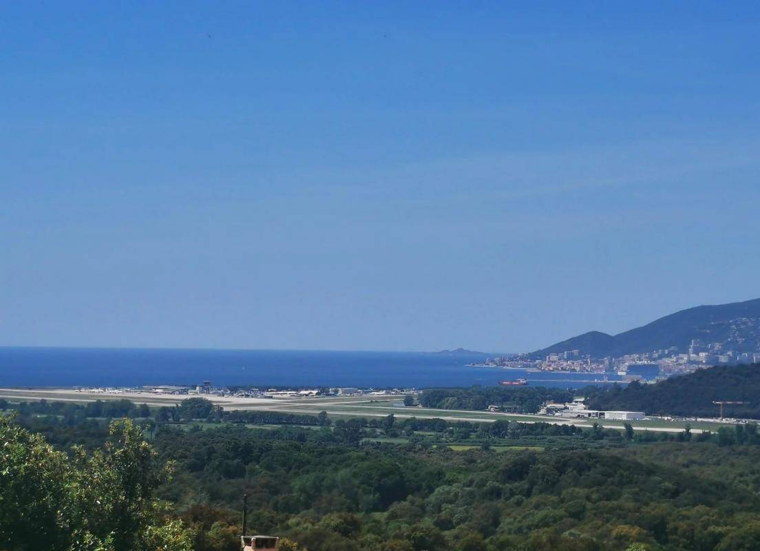 Terrain seul à Bastelicaccia en Corse-du-Sud (2A) de 1976 m² à vendre au prix de 420000€