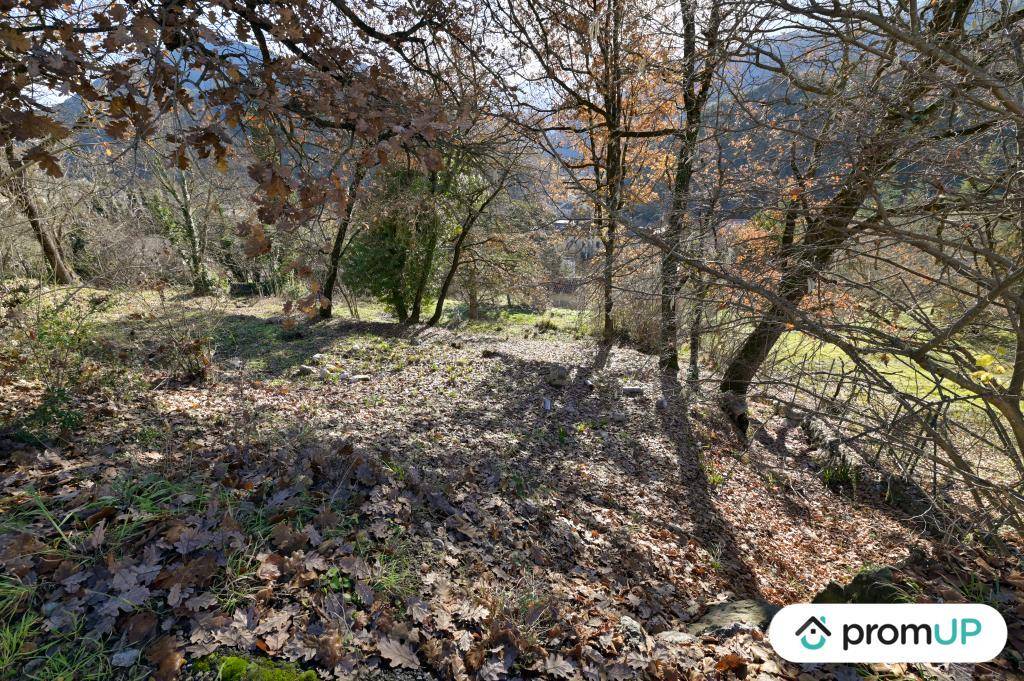 Terrain seul à Roquestéron en Alpes-Maritimes (06) de 1591 m² à vendre au prix de 144000€ - 1