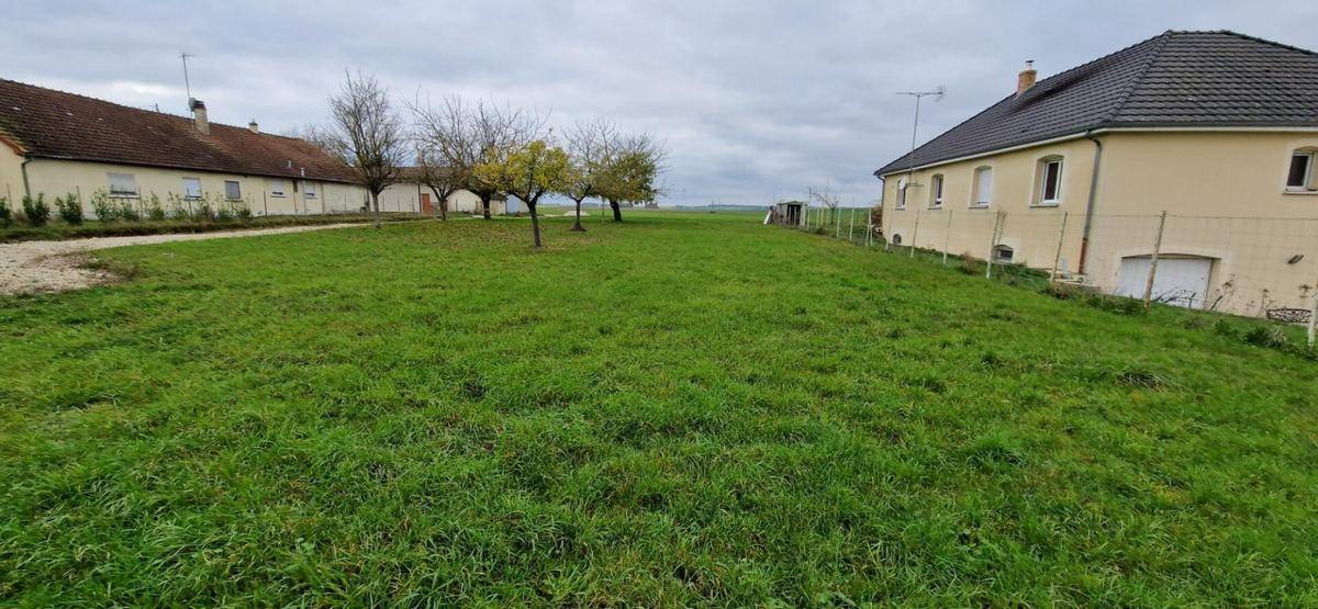 Terrain seul à Aubeterre en Aube (10) de 860 m² à vendre au prix de 50000€ - 2