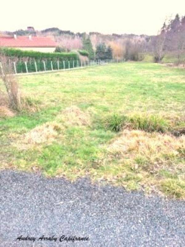 Terrain seul à Escoutoux en Puy-de-Dôme (63) de 2099 m² à vendre au prix de 45000€ - 2