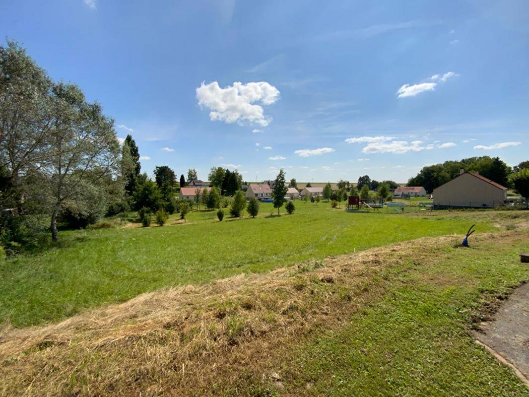 Terrain seul à Avançon en Ardennes (08) de 913 m² à vendre au prix de 60800€ - 2