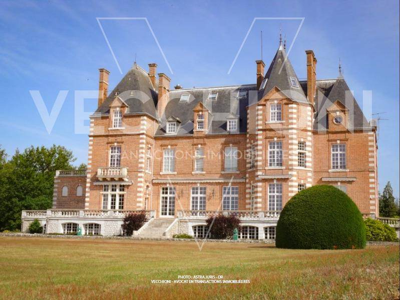 Terrain seul à Gy-en-Sologne en Loir-et-Cher (41) de 0 m² à vendre au prix de 8100000€ - 1
