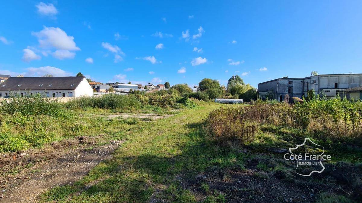 Terrain seul à Ferrières-en-Bray en Seine-Maritime (76) de 16500 m² à vendre au prix de 415000€ - 1