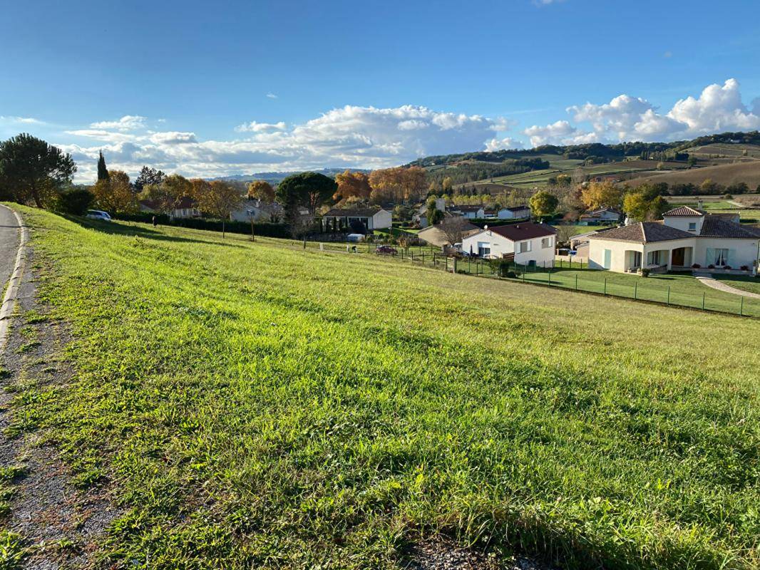 Terrain seul à Cazes-Mondenard en Tarn-et-Garonne (82) de 1097 m² à vendre au prix de 20445€ - 2