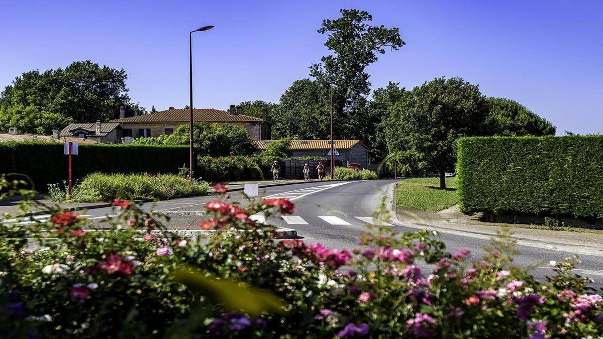 Terrain seul à Ambarès-et-Lagrave en Gironde (33) de 931 m² à vendre au prix de 235000€ - 2