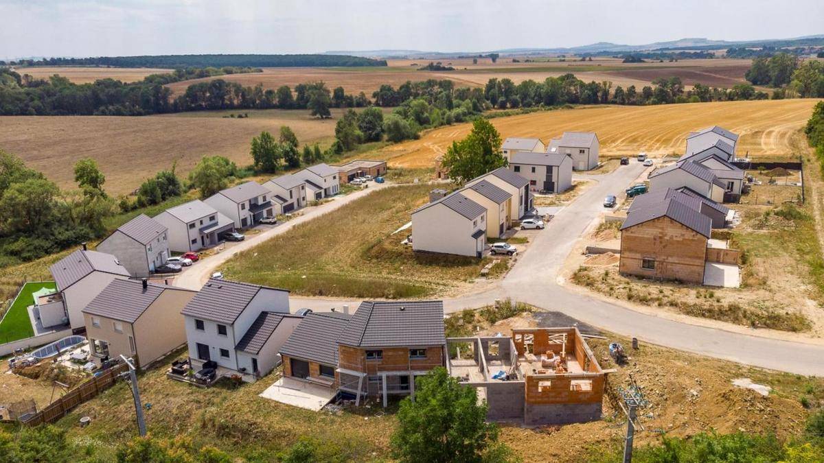 Terrain seul à Pommérieux en Moselle (57) de 429 m² à vendre au prix de 74540€ - 1