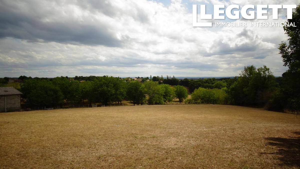 Terrain seul à Thiviers en Dordogne (24) de 5185 m² à vendre au prix de 84700€ - 3