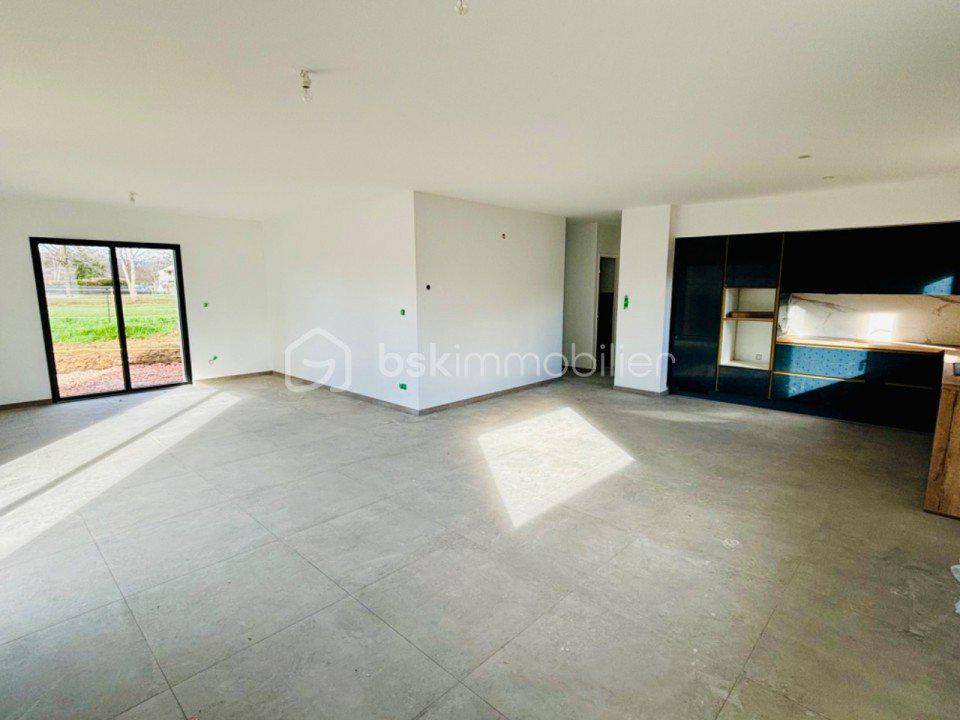 Programme terrain + maison à Villerest en Loire (42) de 115 m² à vendre au prix de 299000€ - 3
