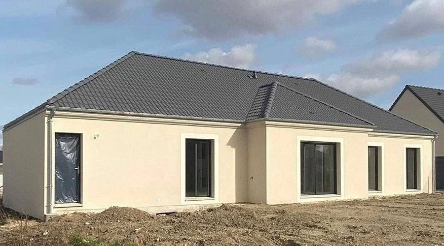 Programme terrain + maison à Chartres en Eure-et-Loir (28) de 450 m² à vendre au prix de 335200€ - 2