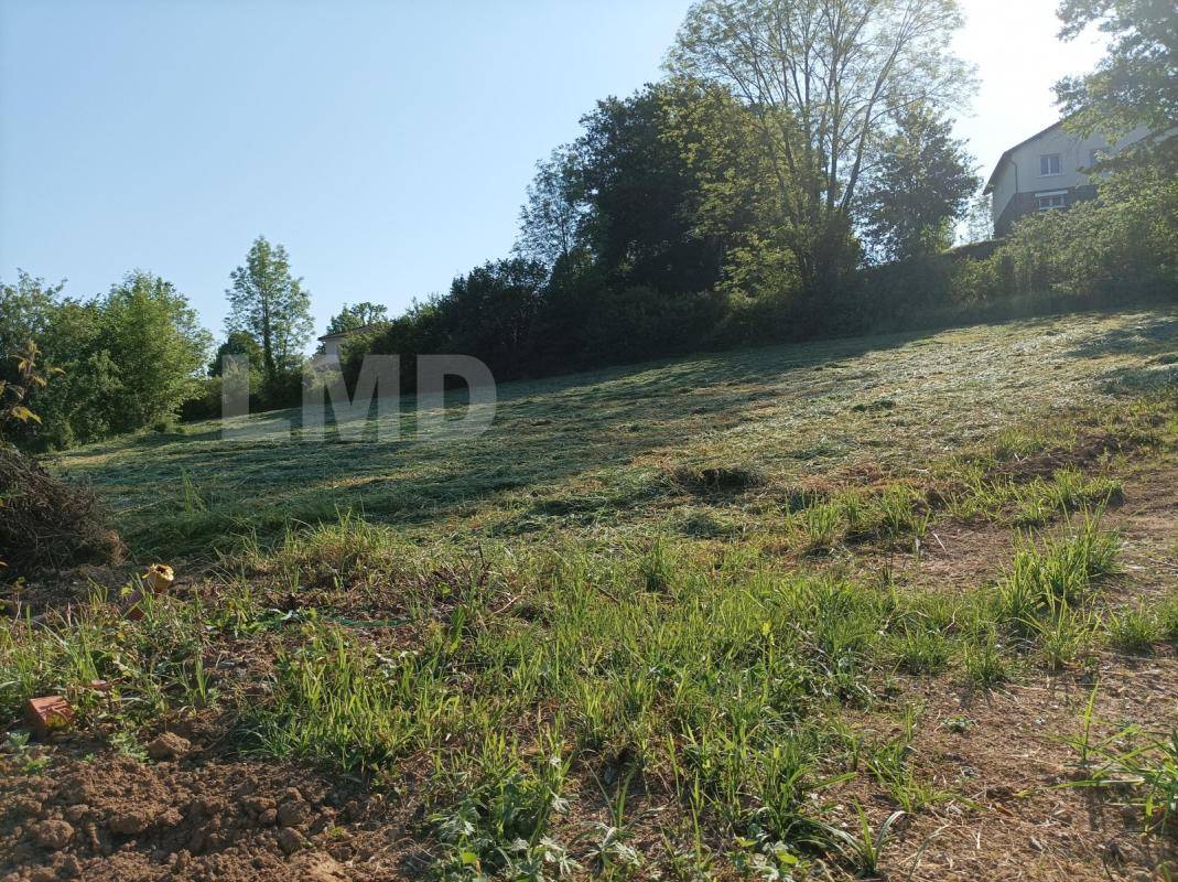 Terrain seul à Livinhac-le-Haut en Aveyron (12) de 1065 m² à vendre au prix de 37000€ - 2