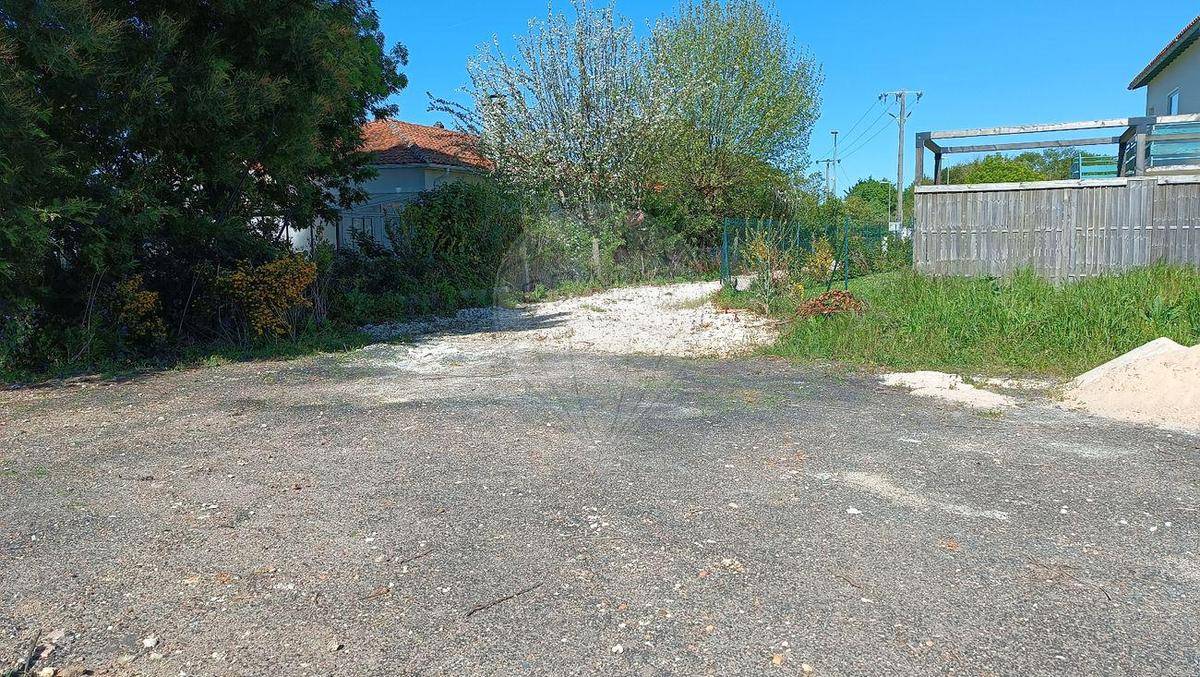 Terrain seul à Royan en Charente-Maritime (17) de 446 m² à vendre au prix de 108000€ - 3
