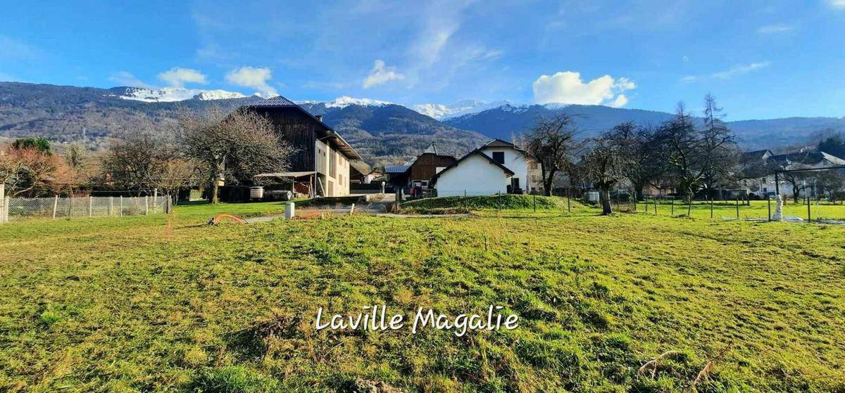 Terrain seul à Sainte-Hélène-sur-Isère en Savoie (73) de 756 m² à vendre au prix de 135000€ - 1