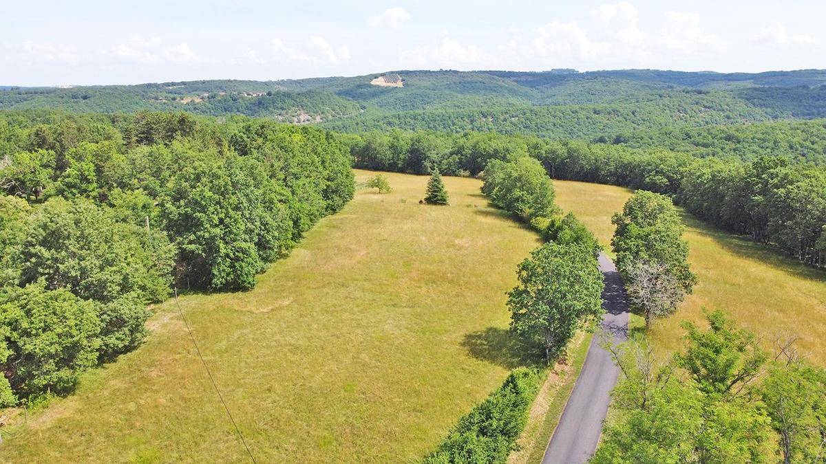 Terrain seul à La Cassagne en Dordogne (24) de 1080 m² à vendre au prix de 21500€ - 1
