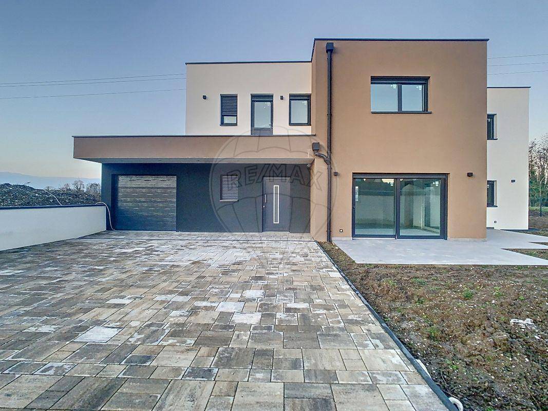Programme terrain + maison à Muntzenheim en Haut-Rhin (68) de 147 m² à vendre au prix de 464200€ - 1