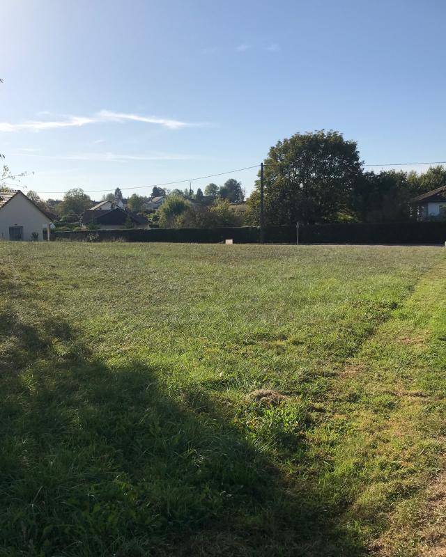 Terrain seul à Montbozon en Haute-Saône (70) de 1000 m² à vendre au prix de 35000€ - 2