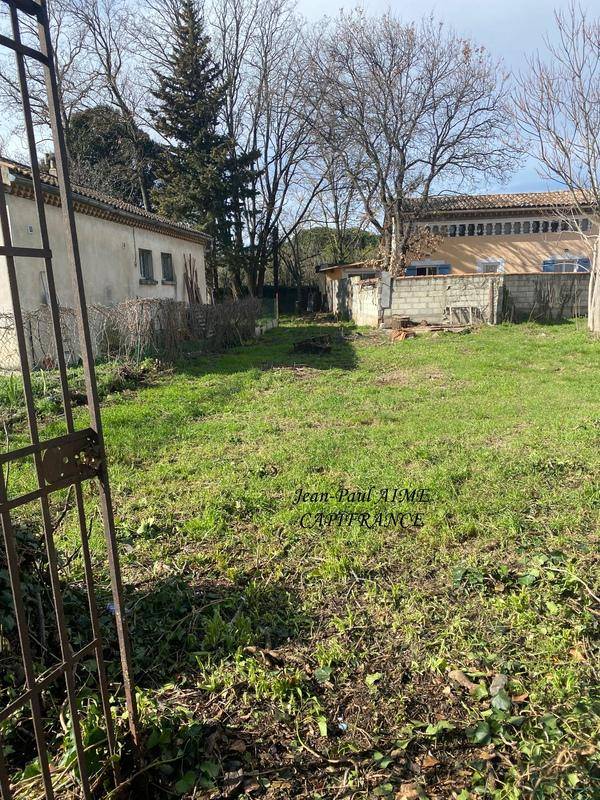Terrain seul à Pont-Saint-Esprit en Gard (30) de 553 m² à vendre au prix de 76000€ - 2
