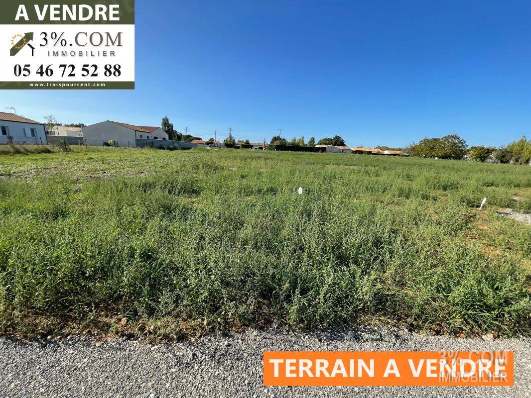 Terrain seul à Saint-Porchaire en Charente-Maritime (17) de 545 m² à vendre au prix de 53400€ - 2