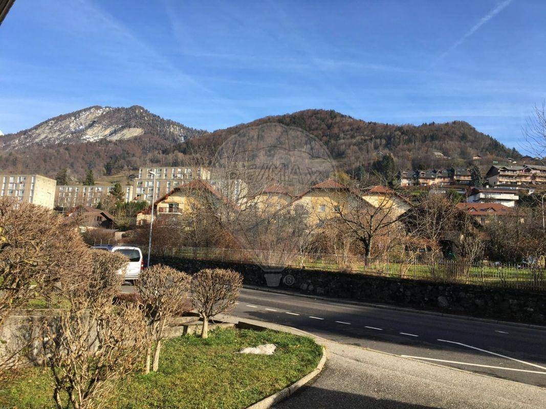 Terrain seul à Ugine en Savoie (73) de 2000 m² à vendre au prix de 450000€ - 2
