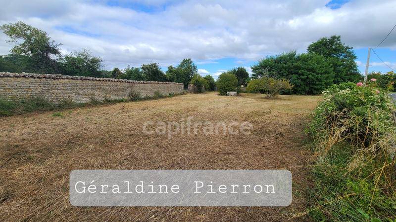 Terrain seul à Matha en Charente-Maritime (17) de 1090 m² à vendre au prix de 16000€ - 1