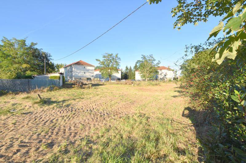 Terrain seul à Gueugnon en Saône-et-Loire (71) de 1007 m² à vendre au prix de 24000€ - 3