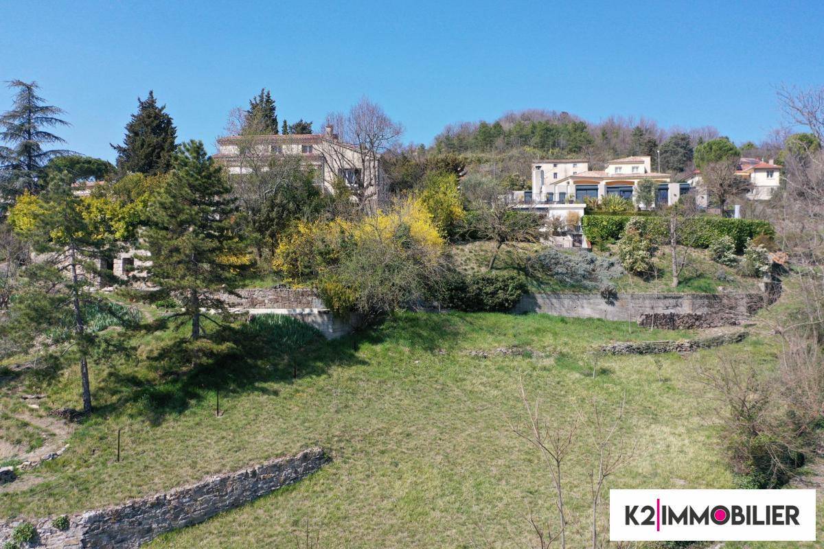 Terrain seul à Privas en Ardèche (07) de 1054 m² à vendre au prix de 76000€ - 1