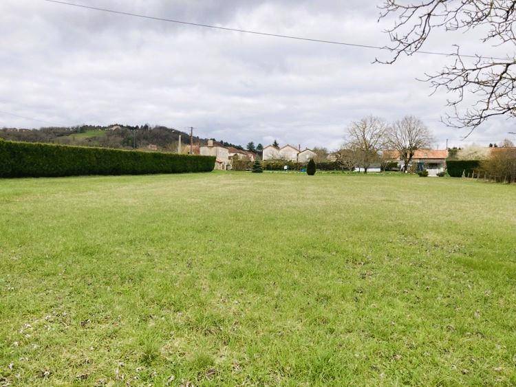 Terrain seul à Brantôme en Périgord en Dordogne (24) de 2406 m² à vendre au prix de 37500€ - 3