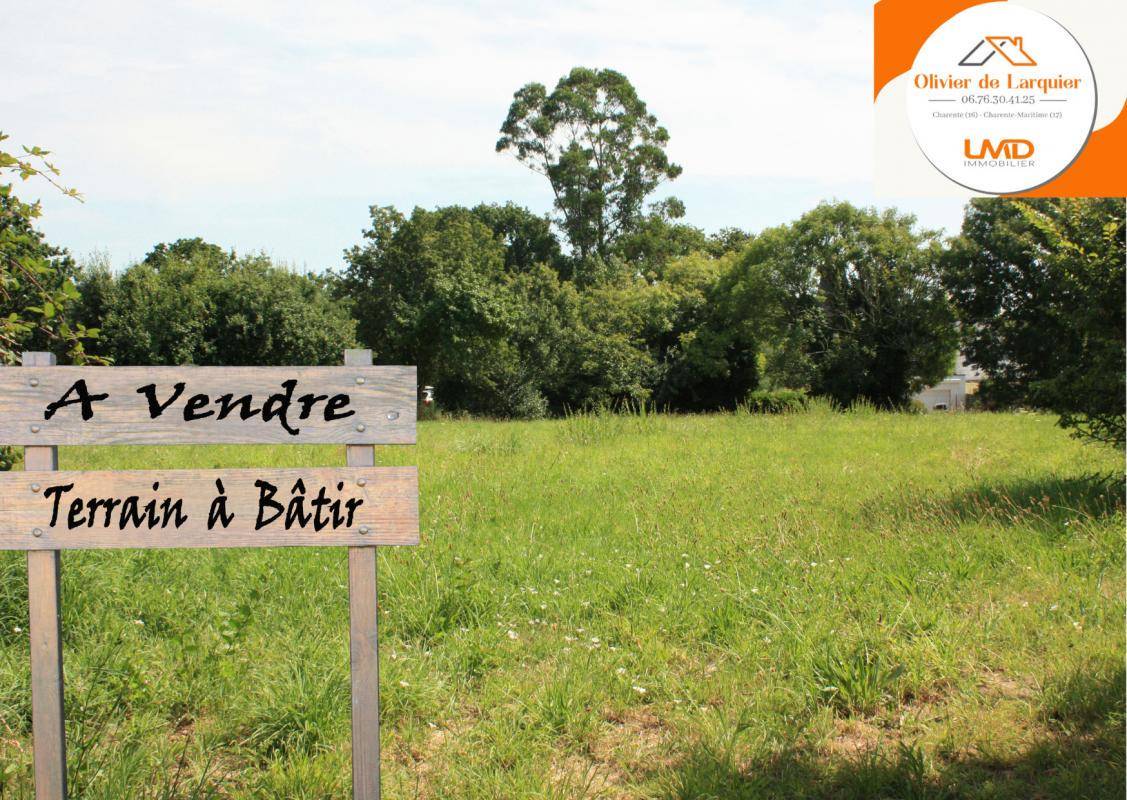 Terrain seul à Saint-Hilaire-de-Villefranche en Charente-Maritime (17) de 900 m² à vendre au prix de 30000€