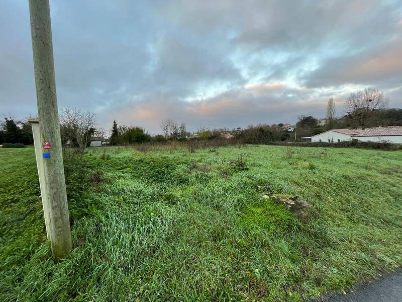 Terrain seul à Mouzeuil-Saint-Martin en Vendée (85) de 1700 m² à vendre au prix de 66500€ - 3