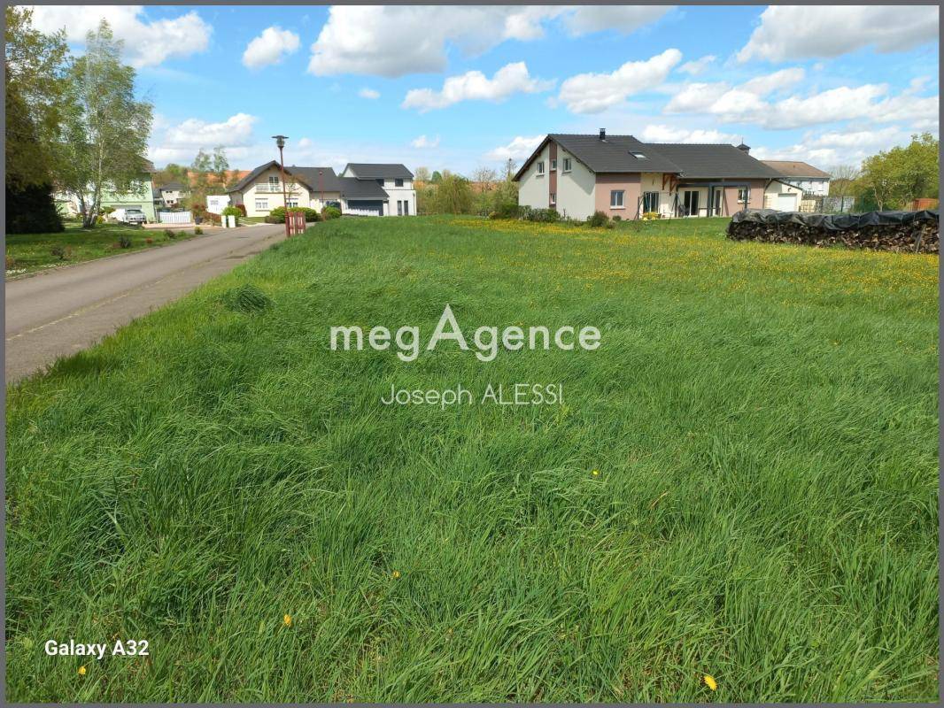 Terrain seul à Guessling-Hémering en Moselle (57) de 652 m² à vendre au prix de 46950€ - 2
