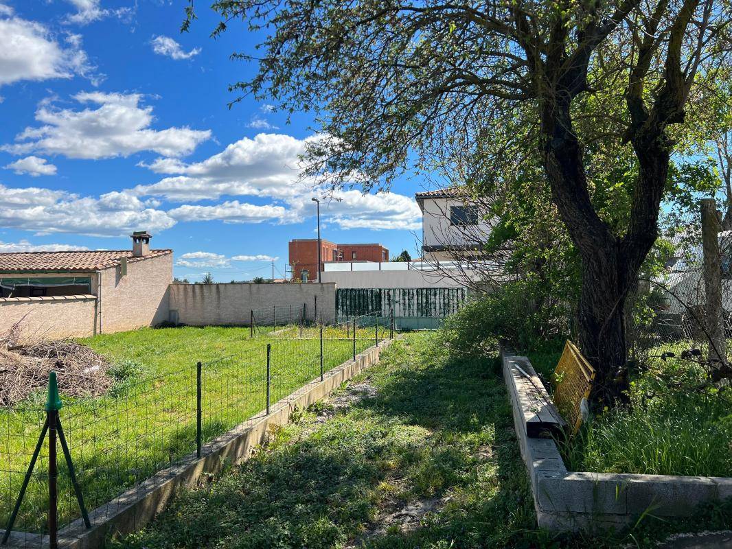Terrain seul à Saussan en Hérault (34) de 668 m² à vendre au prix de 320000€ - 1