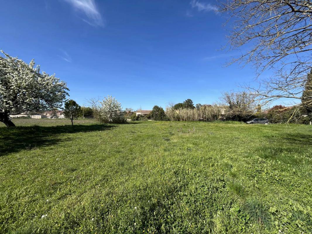 Terrain seul à Saint-Chaptes en Gard (30) de 800 m² à vendre au prix de 96000€ - 2