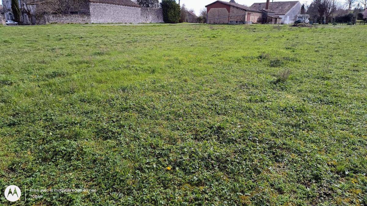 Terrain seul à Ribagnac en Dordogne (24) de 1500 m² à vendre au prix de 49000€ - 4