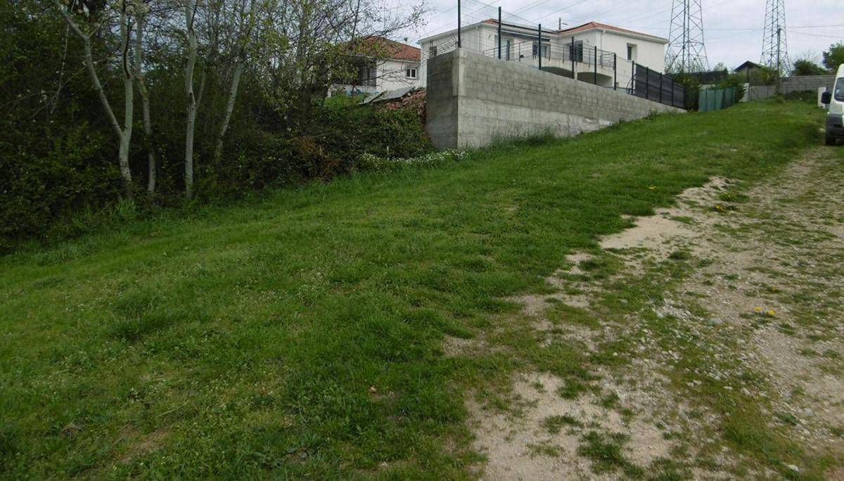 Terrain seul à Thiers en Puy-de-Dôme (63) de 2200 m² à vendre au prix de 80000€ - 4
