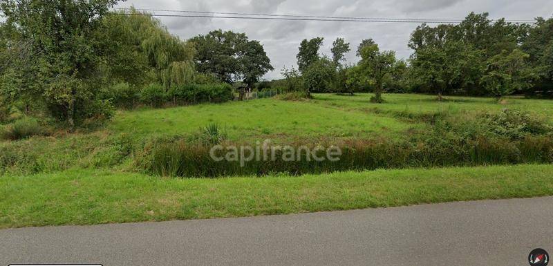 Terrain seul à Saint-Benoît-du-Sault en Indre (36) de 3580 m² à vendre au prix de 28000€ - 2
