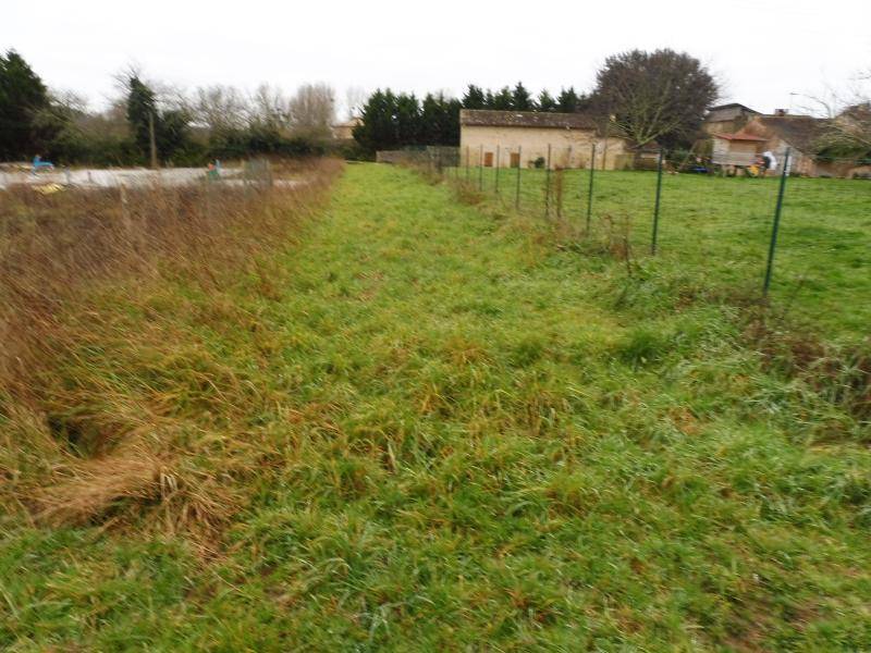 Terrain seul à Montpeyroux en Dordogne (24) de 24585 m² à vendre au prix de 121900€ - 2