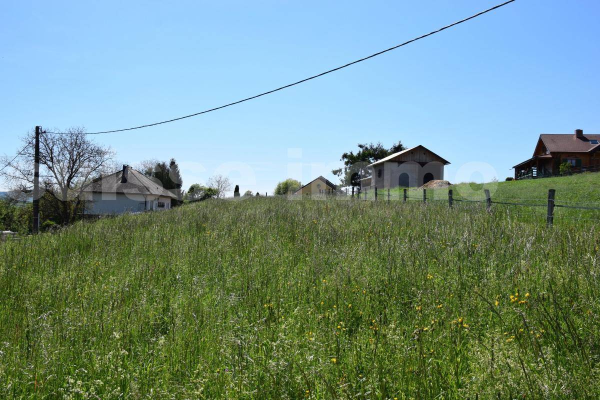 Terrain seul à Saulnot en Haute-Saône (70) de 1740 m² à vendre au prix de 38000€ - 2