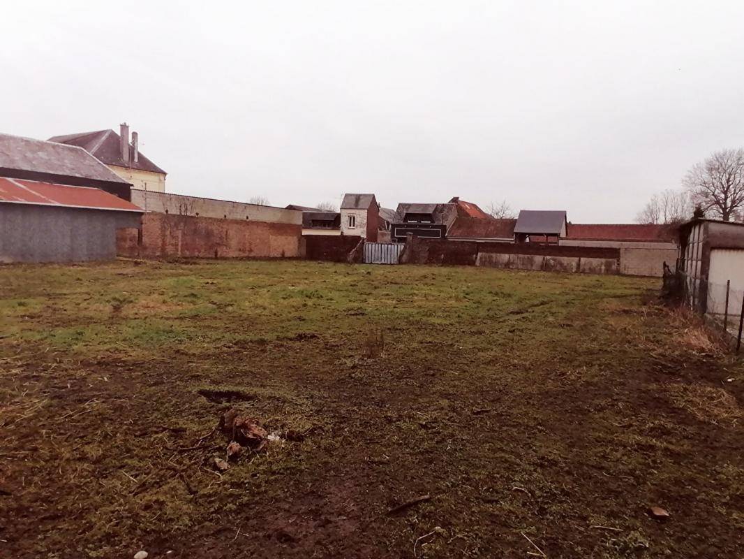 Terrain seul à Feuquières-en-Vimeu en Somme (80) de 964 m² à vendre au prix de 52200€ - 2