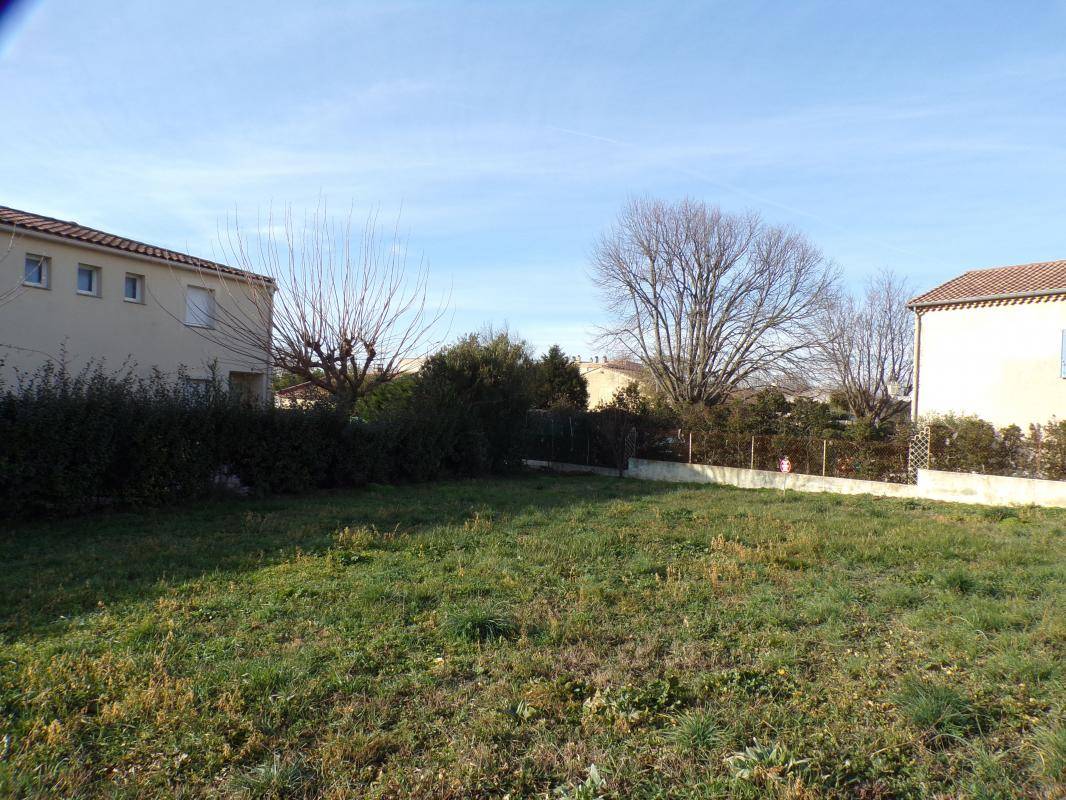 Terrain seul à Sorgues en Vaucluse (84) de 470 m² à vendre au prix de 115000€ - 2